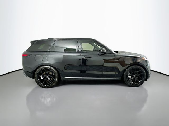 2025 Land Rover Range Rover Sport SE 4