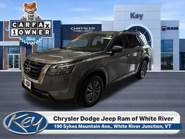 Gray (Gun Metallic) 2024 Nissan Pathfinder SUV / Crossover All-Wheel Drive 9-Speed Automatic