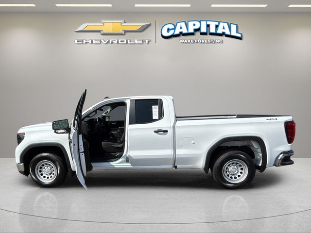 Used 2025 White GMC Pro image 9