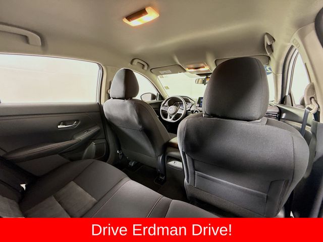 2025 Nissan Sentra SR - Photo 28