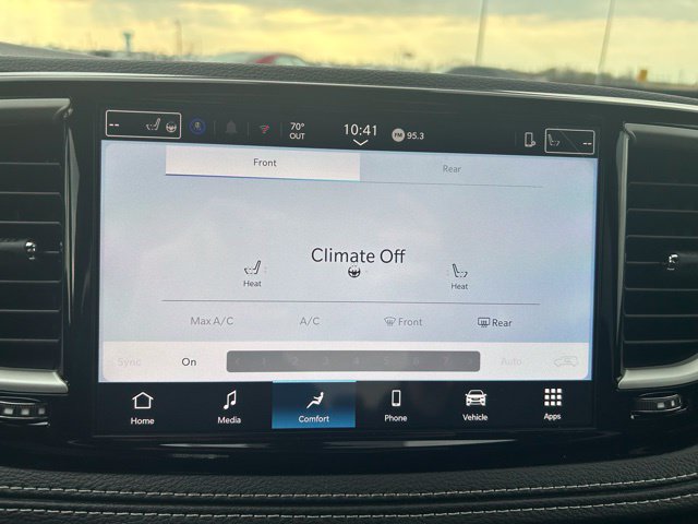 New 2026 Chrysler Pacifica Van