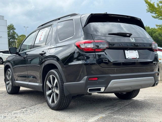 Used 2025 Honda Pilot SUV