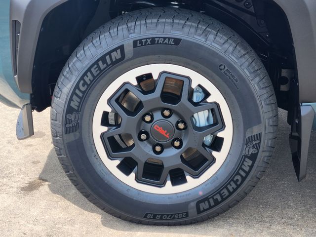 View vehicle photo 7