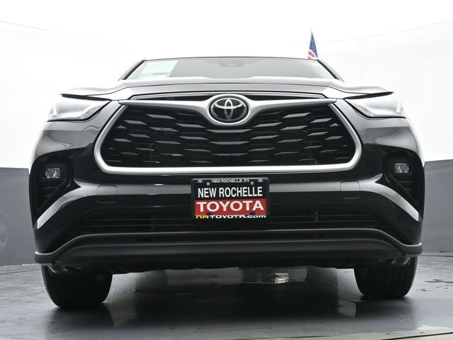 2024 Toyota Highlander LE 41