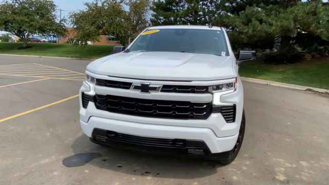 2022 Chevrolet Silverado 1500 RST 3