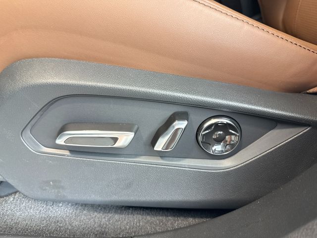 2026 Acura RDX Technology Package - Platinum White exterior view 15