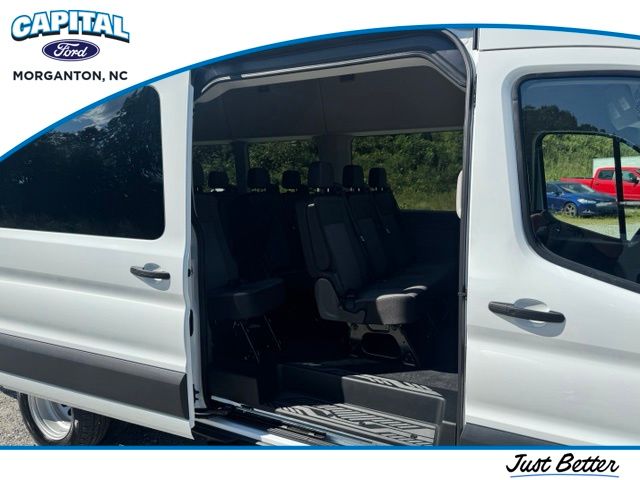New 2027 White Ford XLT image 13
