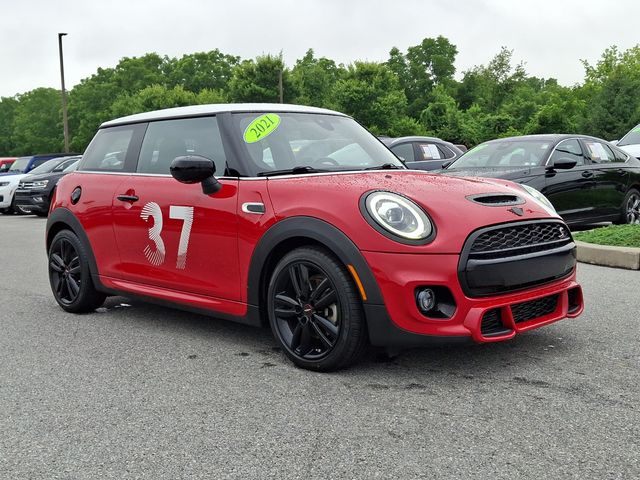 Chili Red 2021 MINI Cooper Hatchback Front-Wheel Drive 7-Speed Automatic