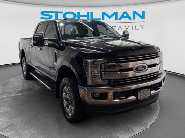 Black Metallic 2019 Ford F-250 Super Duty Lariat Crew Cab 4WD Pickup Truck Four-Wheel Drive 6-Speed Automatic