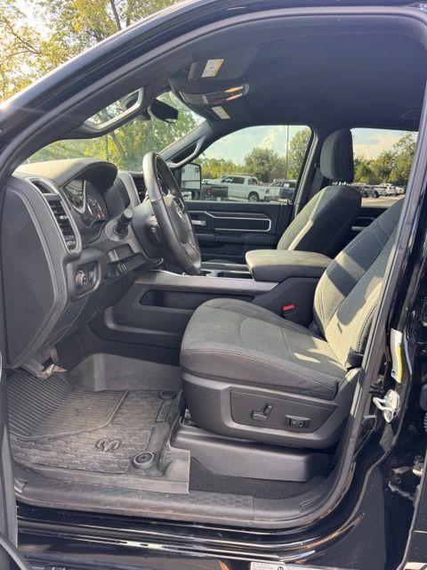 2024 Ram 3500 Big Horn Crew Cab 4x4 6'4" Box