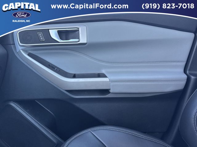New 2024 Black Ford XLT image 29