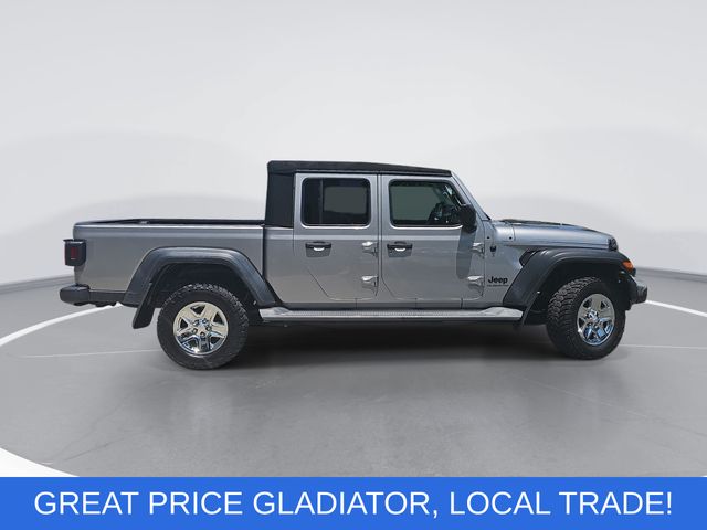 Used 2020 Silver Jeep Sport image 2