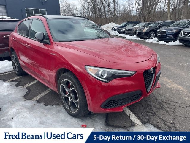 2022 Alfa Romeo Stelvio Veloce AWD