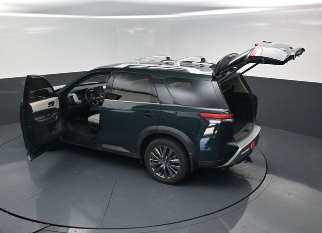2023 Nissan Pathfinder SL Black at Community Toyota
