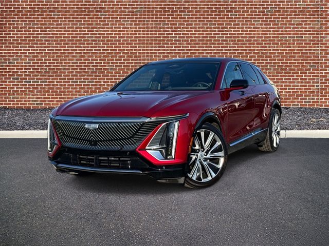 Radiant Red Tintcoat 2025 Cadillac LYRIQ Luxury 3 AWD SUV / Crossover All-Wheel Drive 1-Speed Automatic