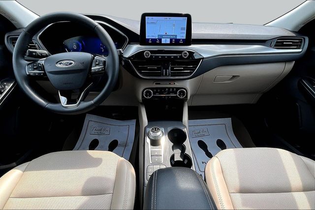 2022 Ford Escape Titanium - 6