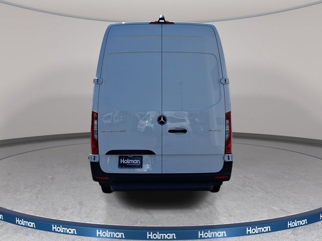 New 2026 White Mercedes-Benz Cargo 170 WB image 5