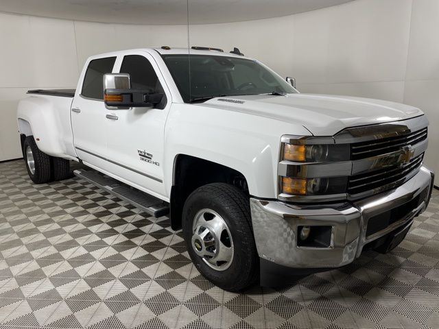 2016 Chevrolet Silverado 3500HD LTZ 2