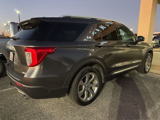 2020 Ford Explorer Platinum 3