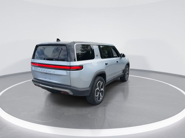 Used 2024  Rivian Adventure image 8