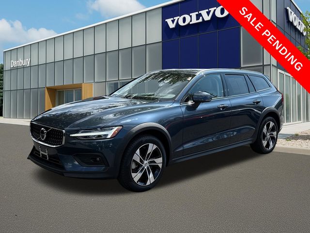 Denim Blue Metallic 2025 Volvo V60 Wagon All-Wheel Drive Automatic