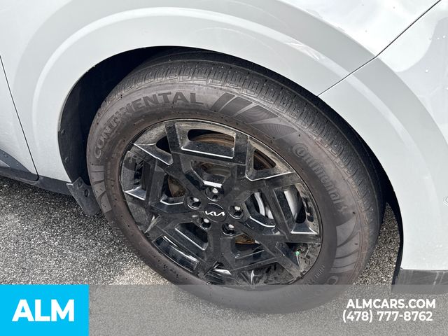 Used 2025 White Kia SX Prestige image 11