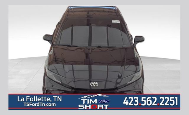 2025 Toyota Camry SE FWD