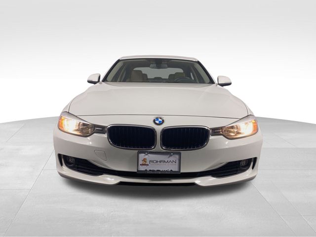 2015 BMW 3 Series 320i xDrive 23