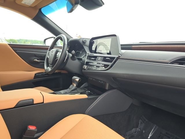 2025 Lexus ES 350:46335A1