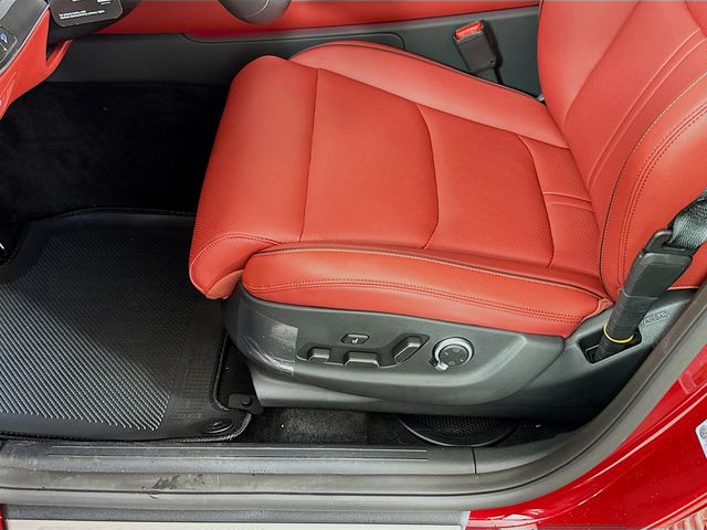 Thumbnail: 2026 Genesis GV70 - 21