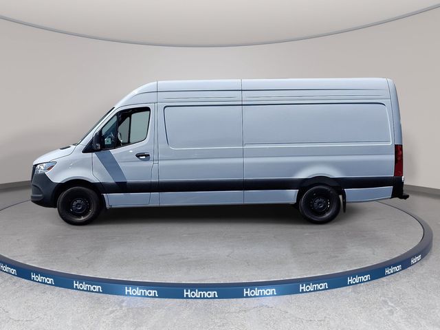 New 2026 White Mercedes-Benz Cargo 170 WB image 7