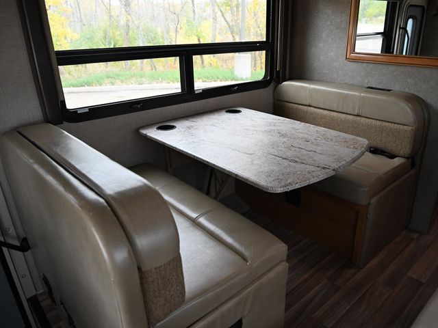 2016 Ford E-450 Cutaway 