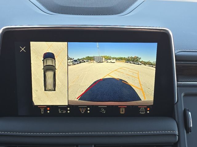 2023 Chevrolet Suburban Premier:C02421