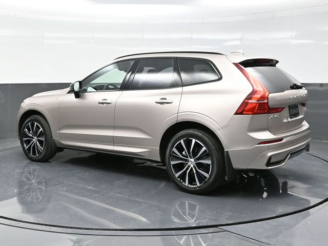 2025 Volvo XC60  photo