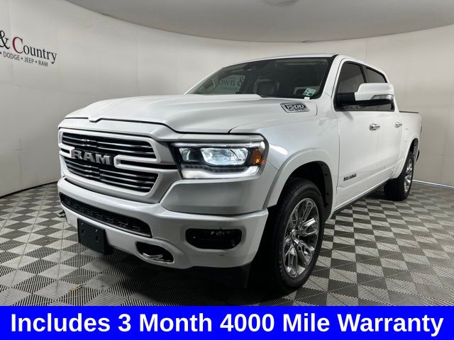 Ivory White 2022 RAM 1500 Laramie Crew Cab 4WD Pickup Truck Four-Wheel Drive 8-Speed Automatic