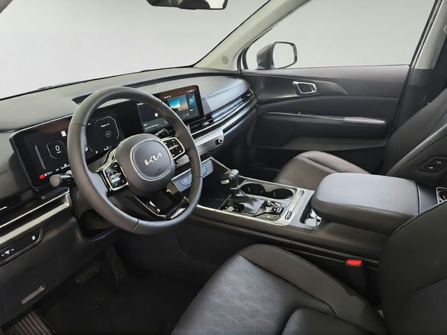 Used 2026 Kia Carnival Van