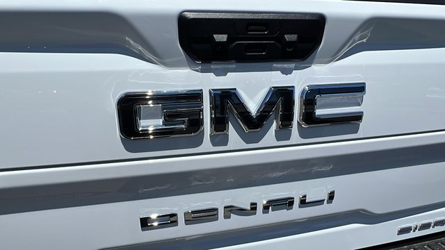 2024 GMC Sierra 3500HD Denali Ultimate 11