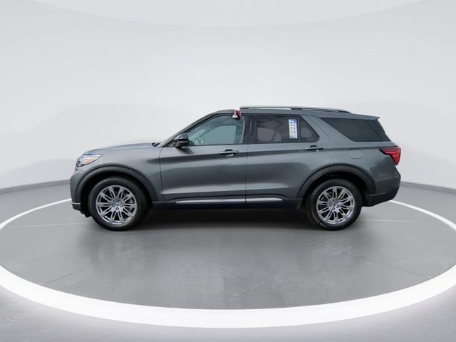 Used 2025 Gray Ford Platinum image 5