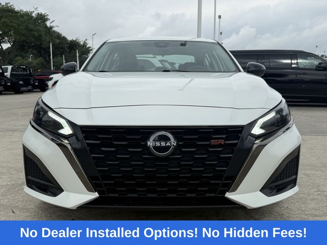 2023 Nissan Altima 2.5 SR White at Central Houston Nissan