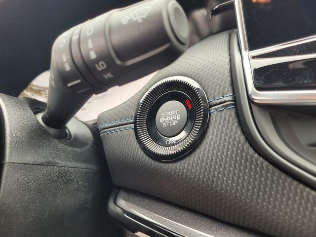 New 2026 White Jeep Latitude image 28