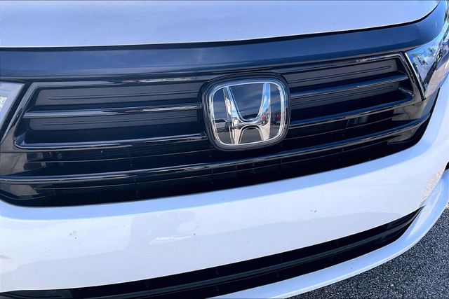 Used 2024 Honda Odyssey Sport 4D Passenger Van