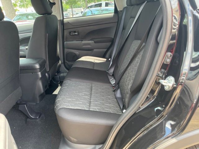 MitsubishiOutlander Sport17