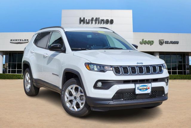 2025 Jeep Compass Latitude 1