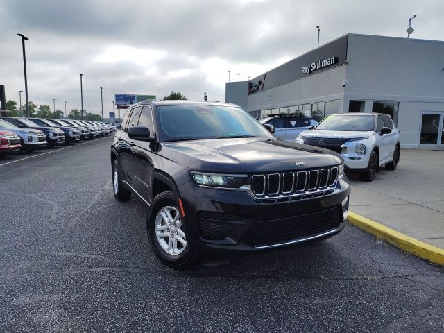 2023 Jeep Grand Cherokee 2023 Jeep Grand Cherokee Laredo 4D Sport Utility