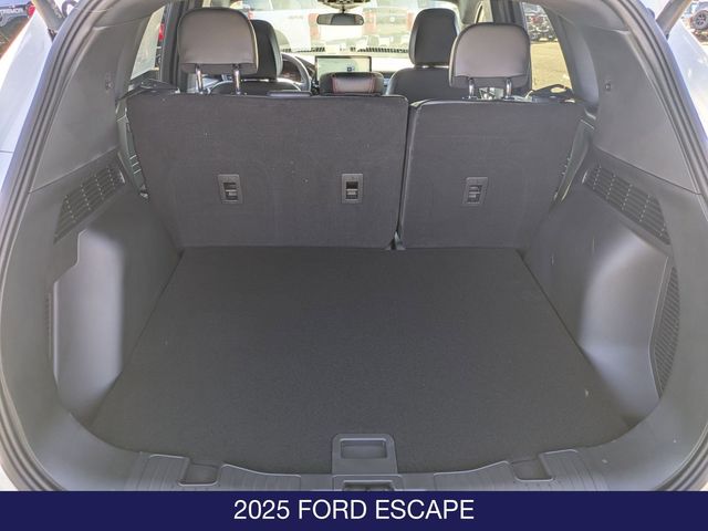 2025 Ford Escape ST-Line - Photo 22