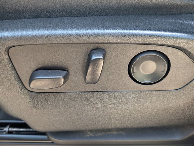 2021 GMC Yukon AT4 White at South Houston Nissan