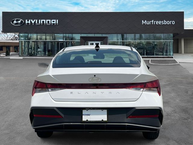 New 2026 White Hyundai SE image 6