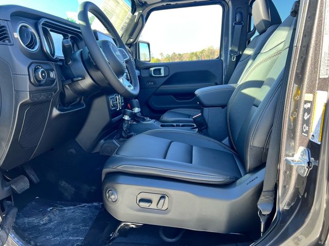 New 2025 Gray Jeep Sahara image 10