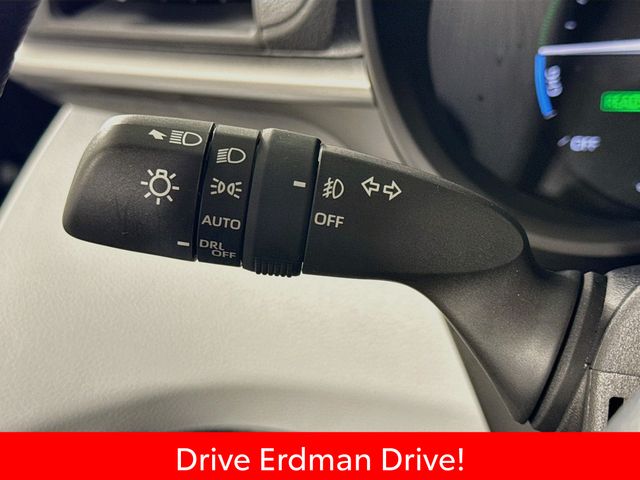 Used 2025 Toyota Sienna Van
