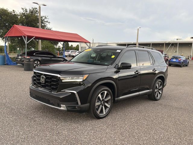 Used 2025 Honda Pilot SUV